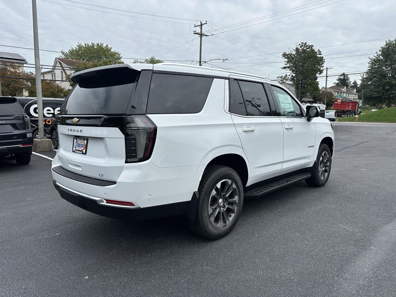 2027 Chevrolet Tahoe LT - Photo 7
