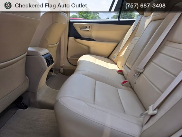 Used 2015 Creme Brulee Mica Toyota XLE image 18