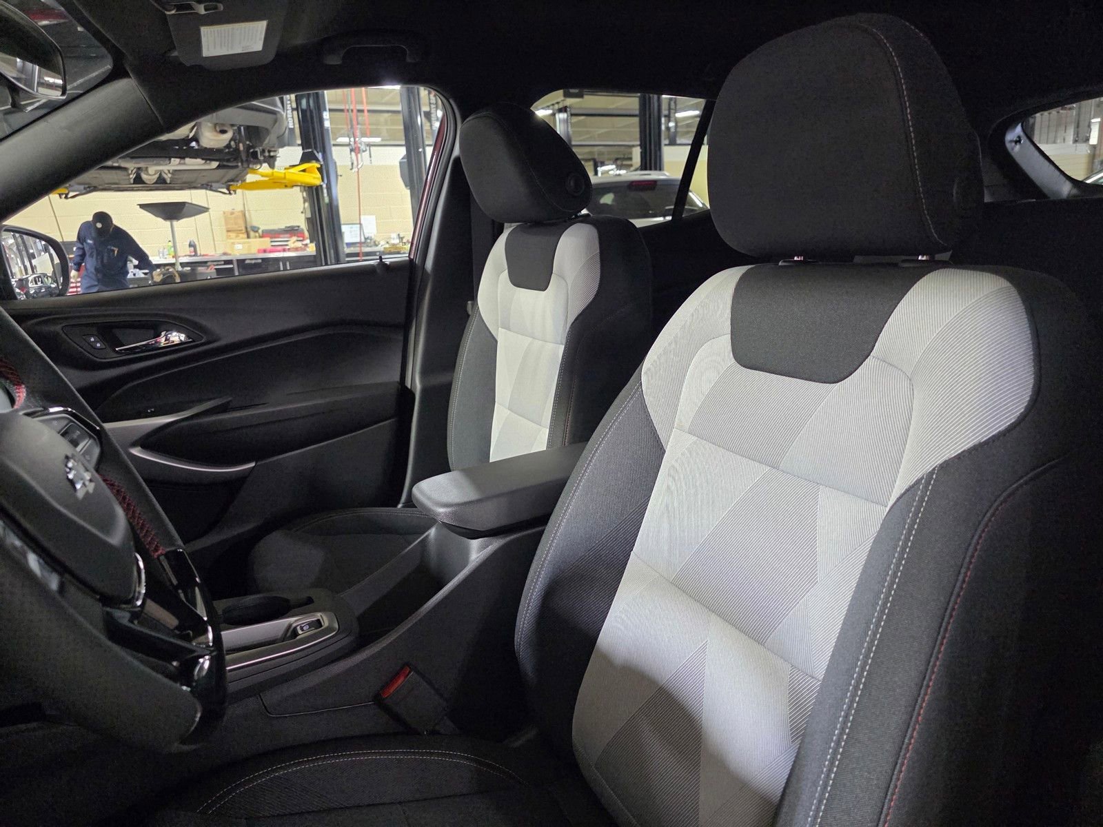 2026 Chevrolet Trax RS - Photo 22