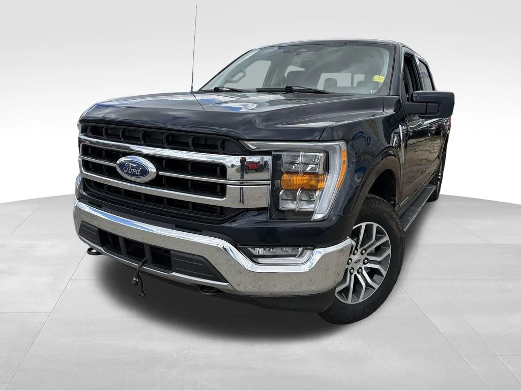 Used 2022 Gray Ford Lariat image 3