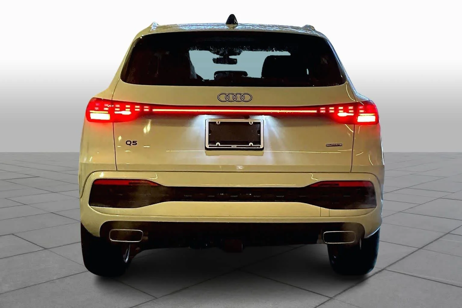 New 2025 Glacier White m Audi Premium Plus image 4