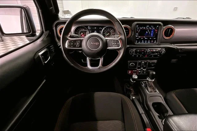 Used 2023 Black Clearcoat Jeep Mojave image 6
