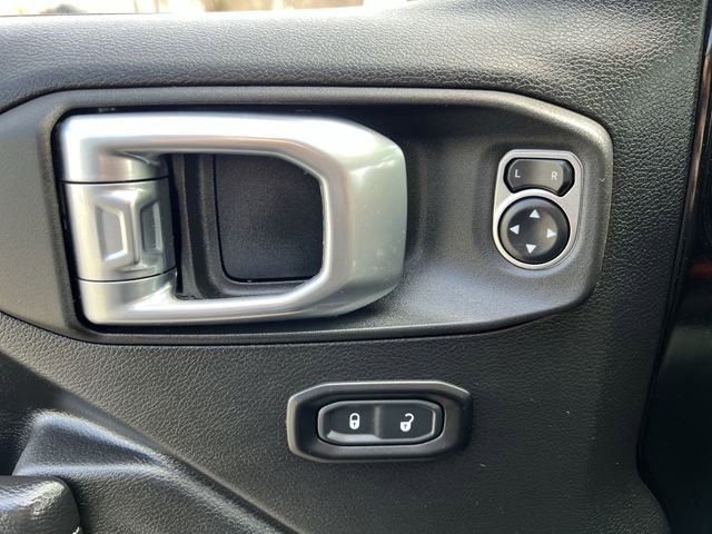 Used 2023 Black Jeep 4x4 image 23