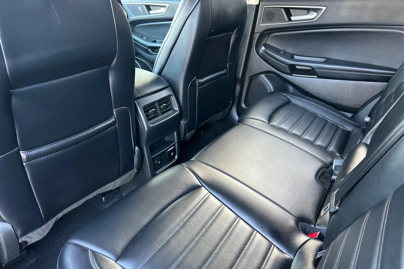Used 2023 Black Ford SEL image 11