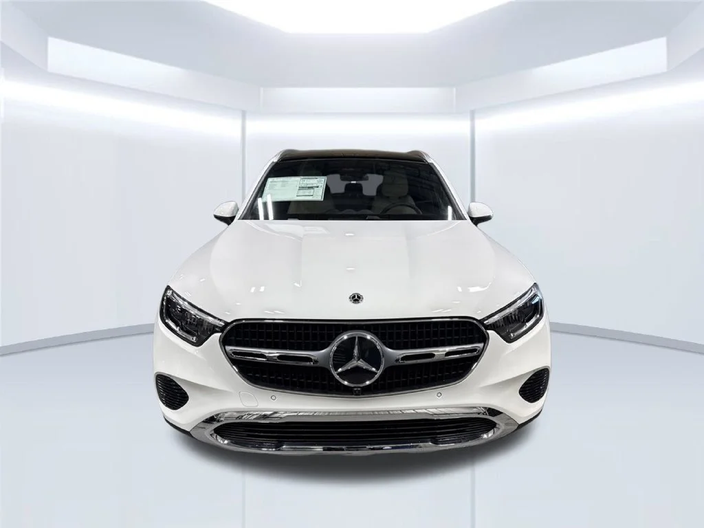 New 2027 Polar White Mercedes-Benz GLC 300 image 8