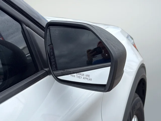 Used 2020 White Ford XLT image 9