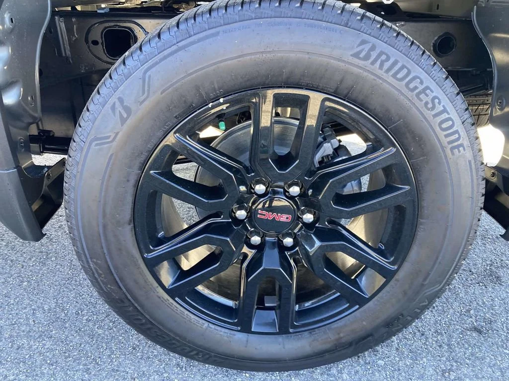 New 2026 Sterling Metallic GMC Elevation image 10