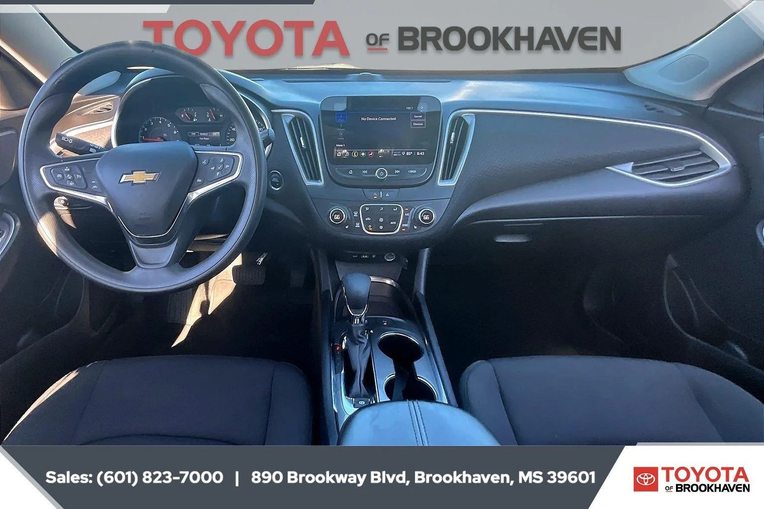 Used 2024 Summit White Chevrolet LT image 13