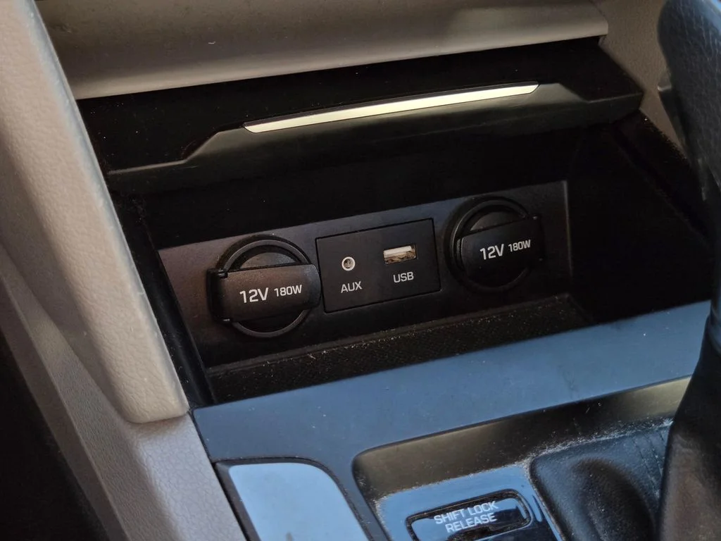 Used 2018 Electric Blue Hyundai SEL image 29