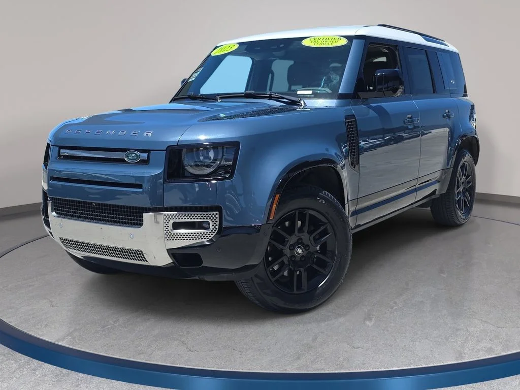 2023 Land Rover Defender S's photo