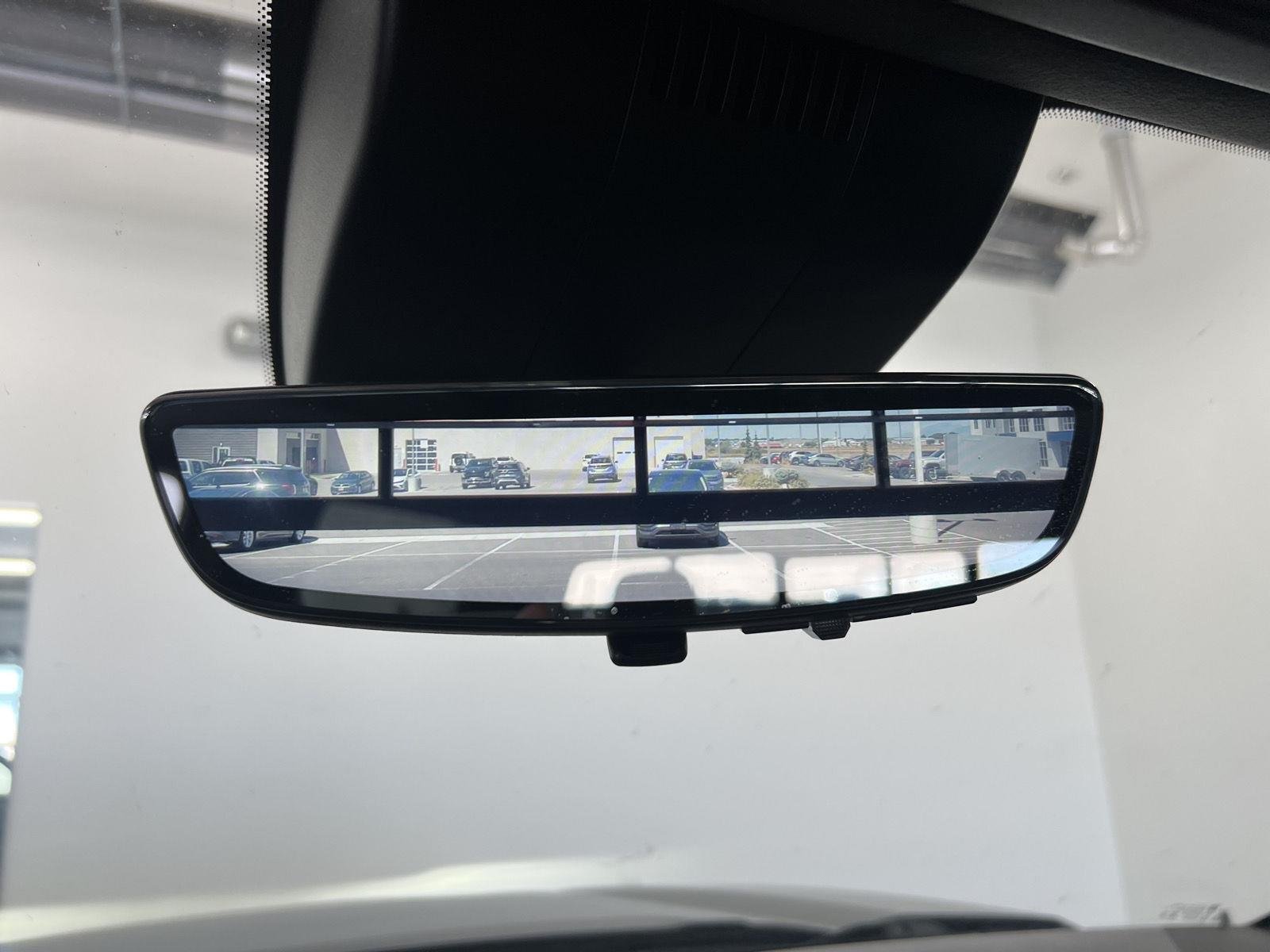 Used 2025 Onyx Black GMC AT4X image 24
