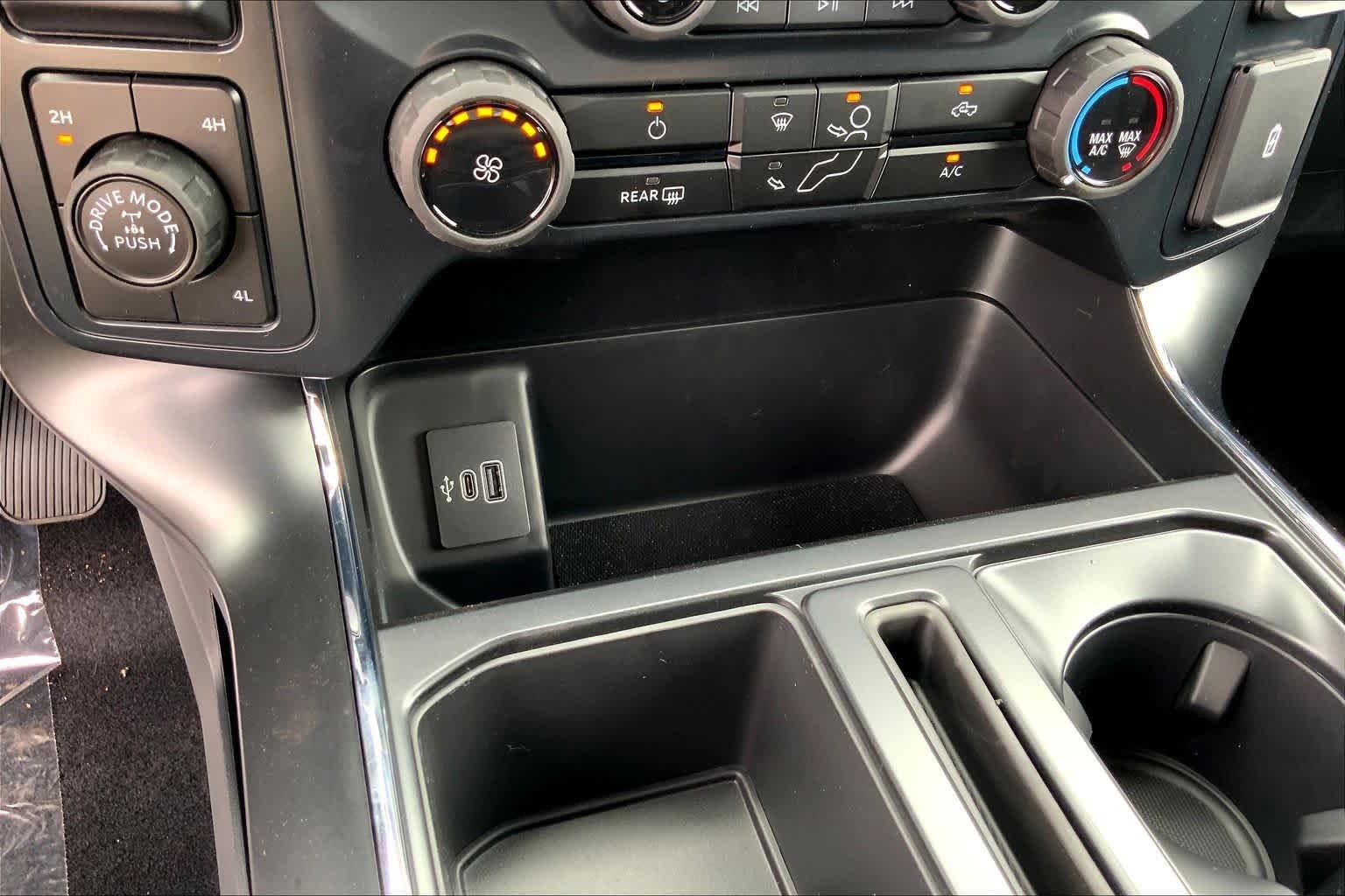 New 2026 Oxford White Ford STX® image 19