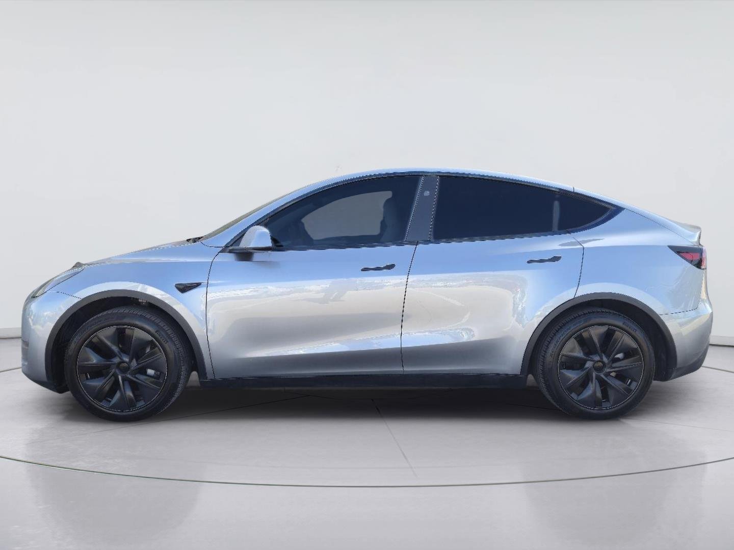 Used 2024 GRAY TESLA  image 2