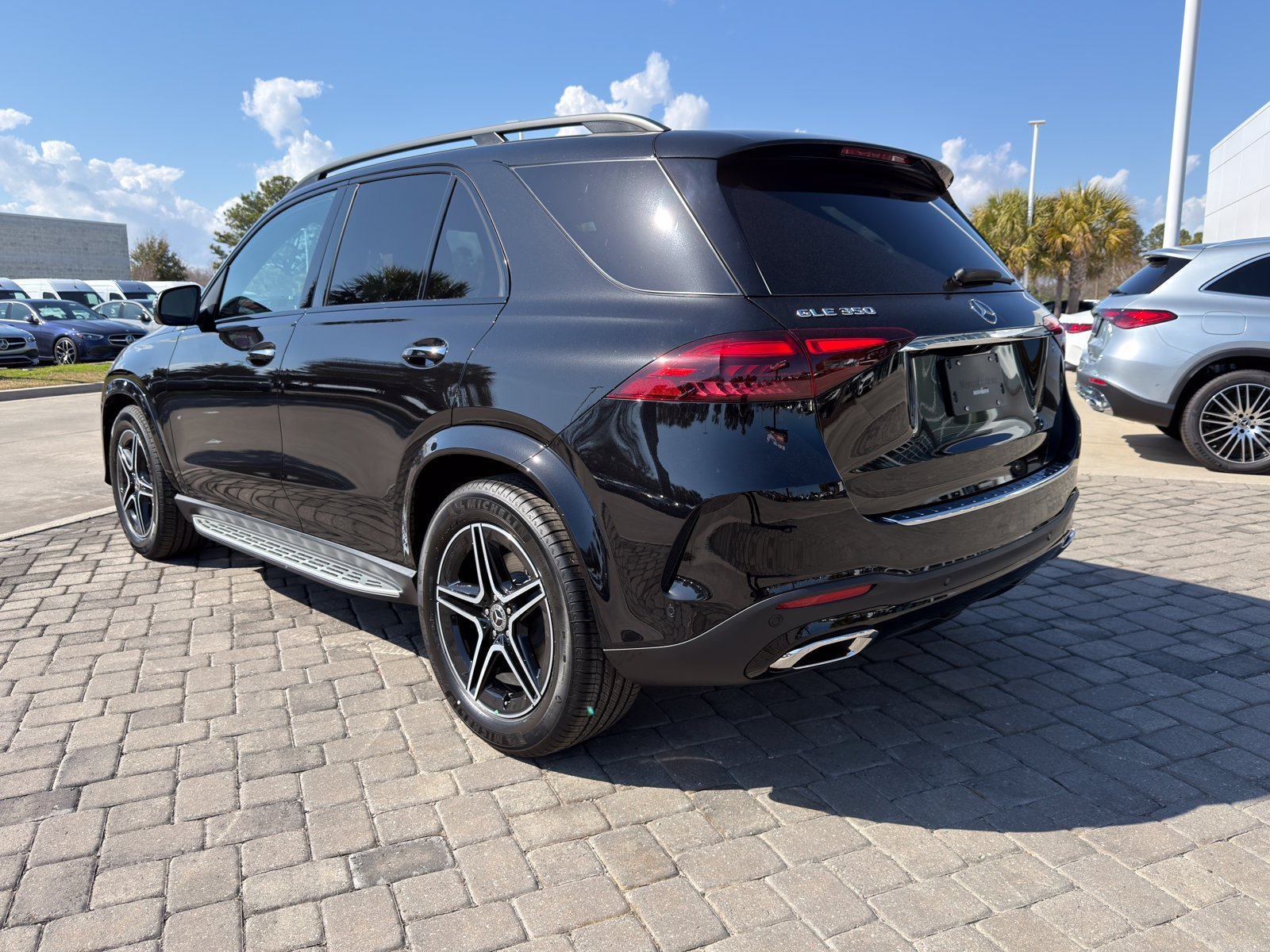 New 2026 Obsidian Black Metallic Mercedes-Benz GLE 350 image 38