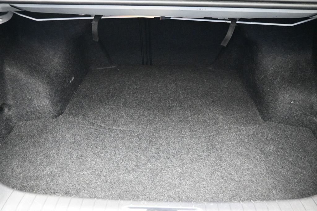 Used 2014 White Nissan 2.5 S image 11