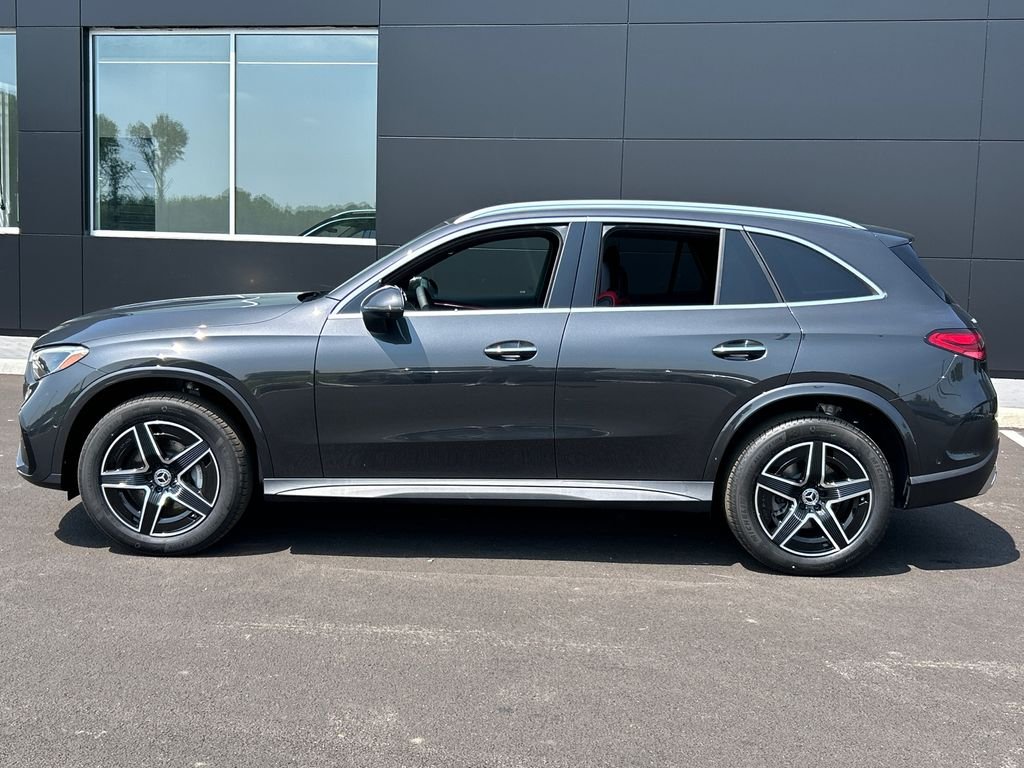 New 2026 Graphite Grey Metallic Mercedes-Benz GLC 300 image 4