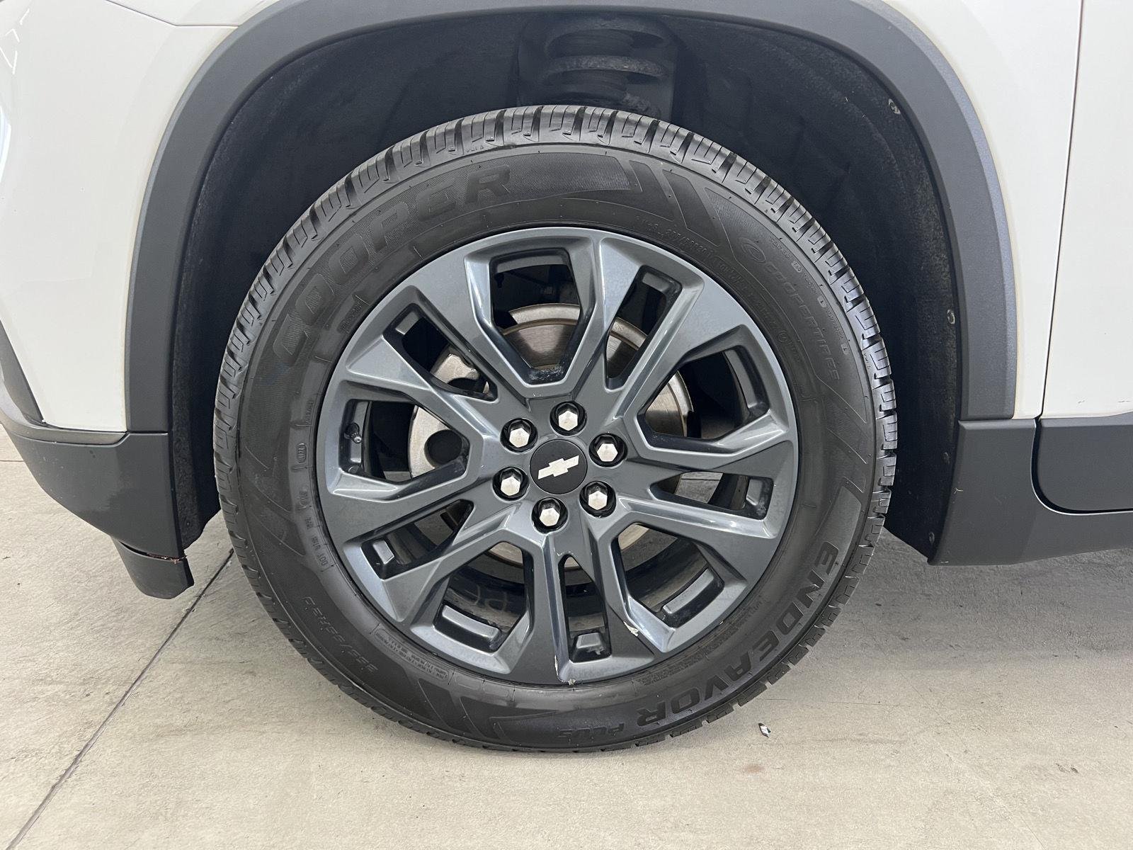 Used 2019 Summit White Chevrolet RS image 7