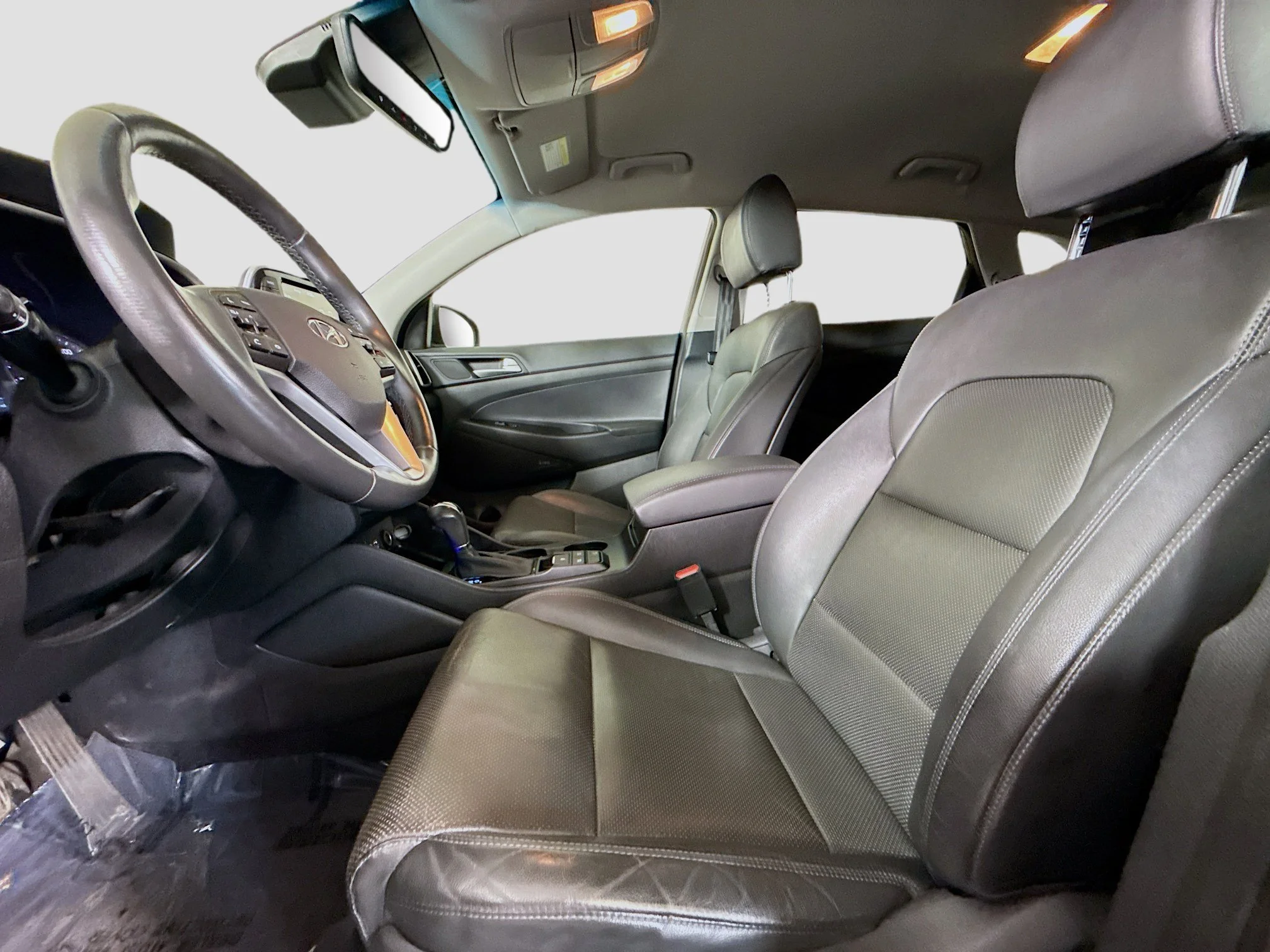 Used 2021 Magnetic Force Hyundai Limited image 18