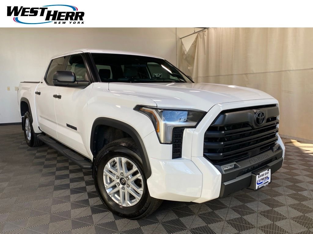 Used 2025 White Toyota SR5 image 1