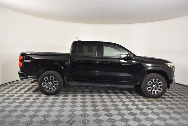 2023 Chevrolet Colorado Z71 - Photo 9