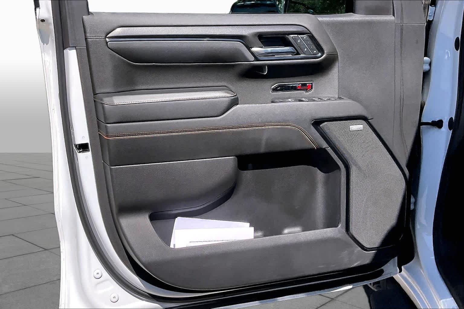Used 2024 Summit White GMC AT4 image 21
