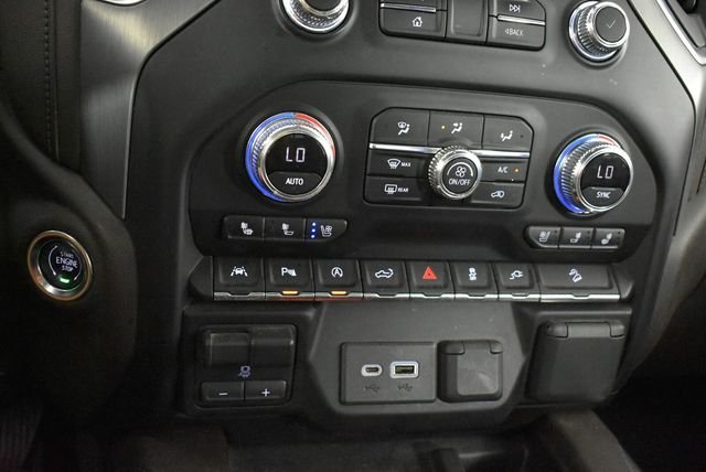 Used 2020  GMC Denali image 32