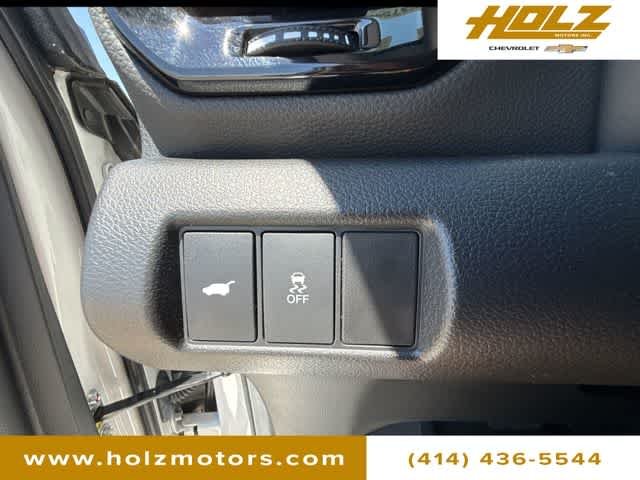 Used 2025 White Honda Touring image 18