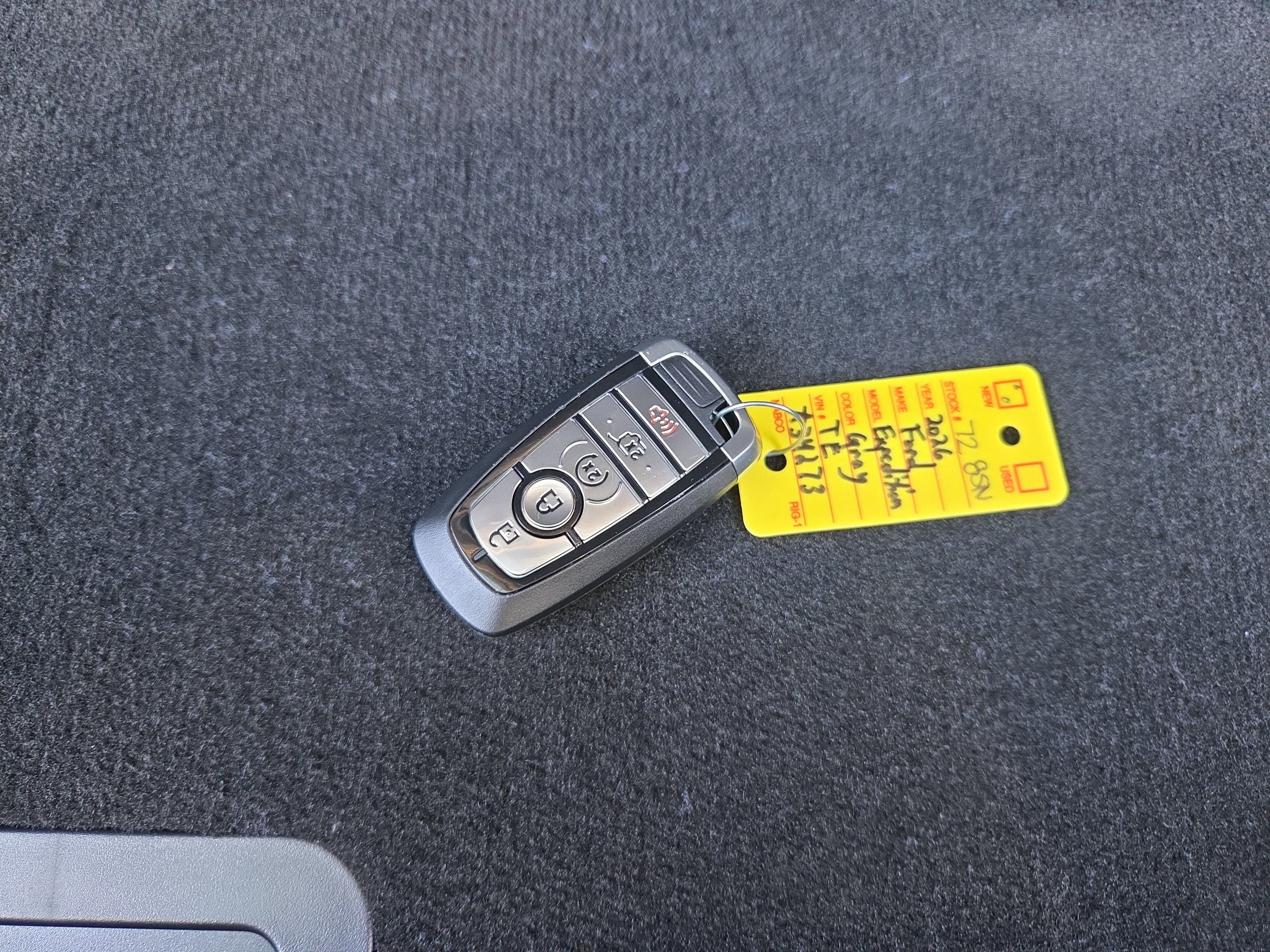 New 2026 Glacier Gray Metallic Tri-Coat Ford Tremor® image 24