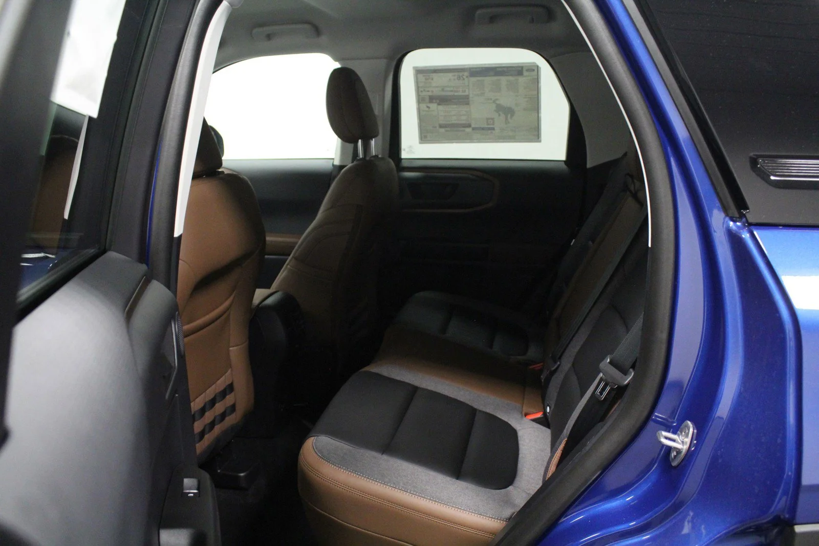 Used 2024 Atlas Blue Metallic Ford Outer Banks image 13