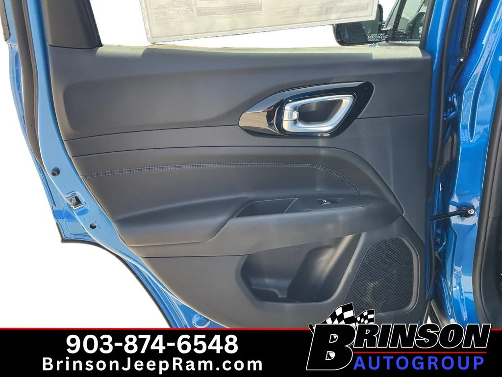 New 2026 Hydro Blue Pearlcoat Jeep Latitude Altitude image 6