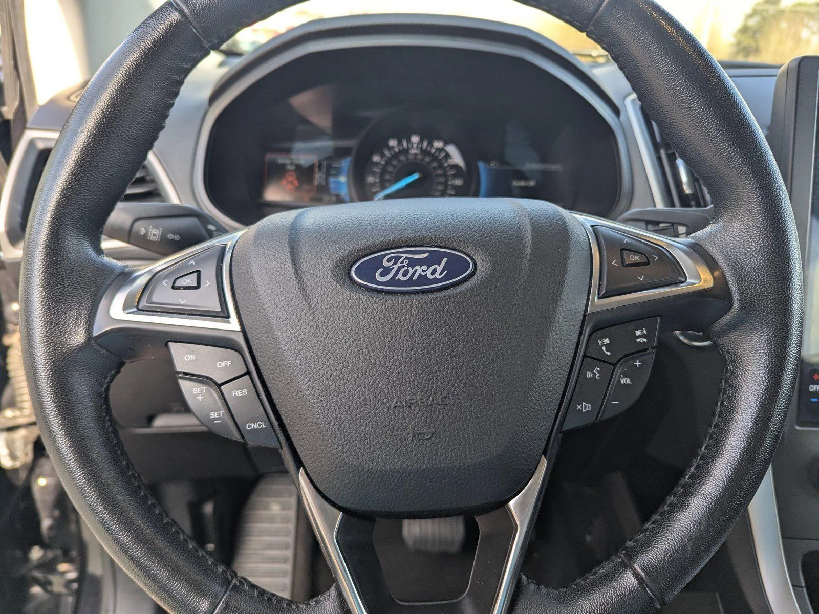 Used 2022 Agate Black Ford SEL image 23