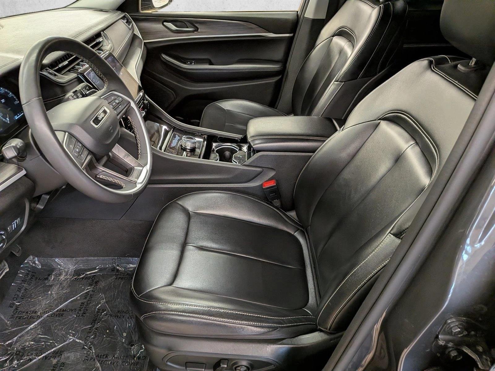 Used 2023 Baltic Gray Metallic Clearcoat Jeep Limited image 21