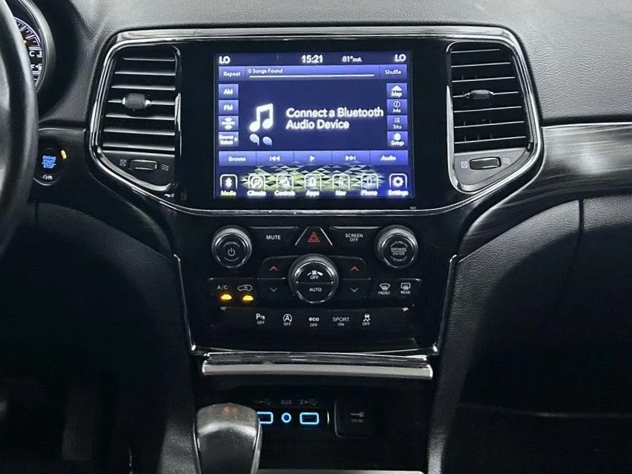Used 2019 Black Jeep Altitude image 12