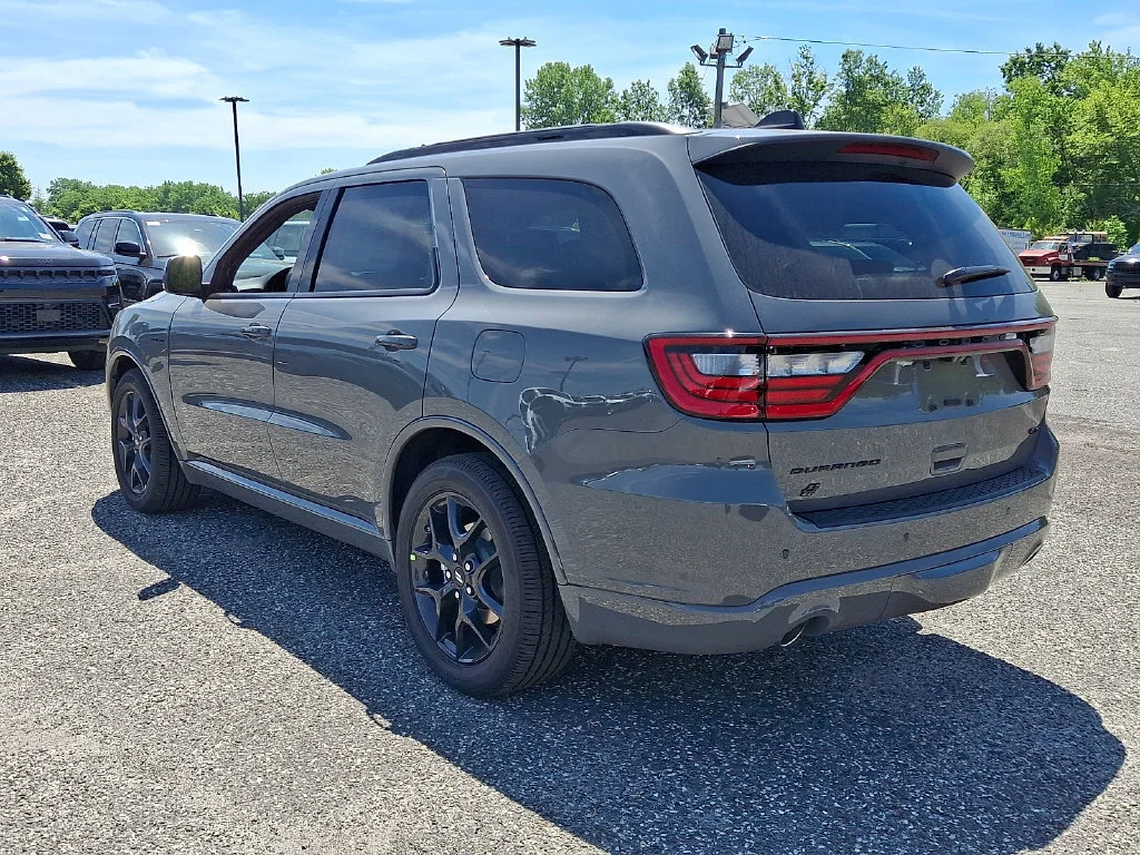 New 2026 Destroyer Gray Clear-Coat Exterior Paint Dodge GT Plus HEMI V8 image 6