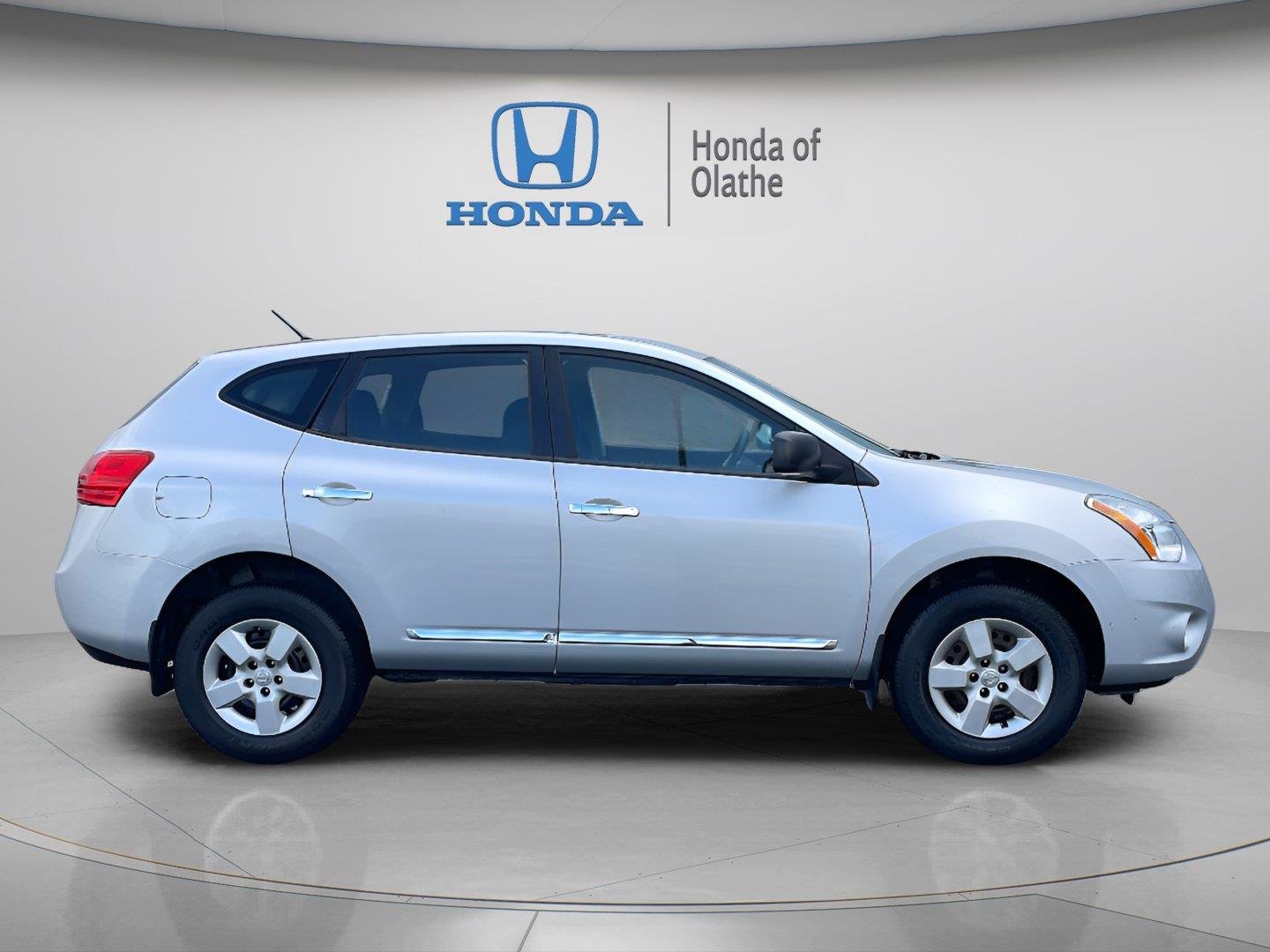Used 2014 Nissan Rogue Select S with VIN JN8AS5MT2EW618526 for sale in Kansas City
