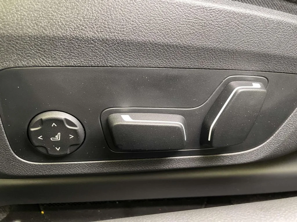 2026 BMW 2 Series 230i - Photo 14