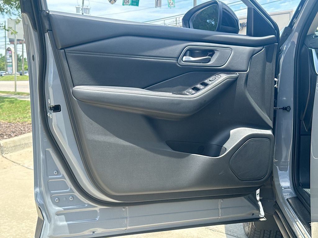 Used 2026 Gray Nissan Dark Armor image 12