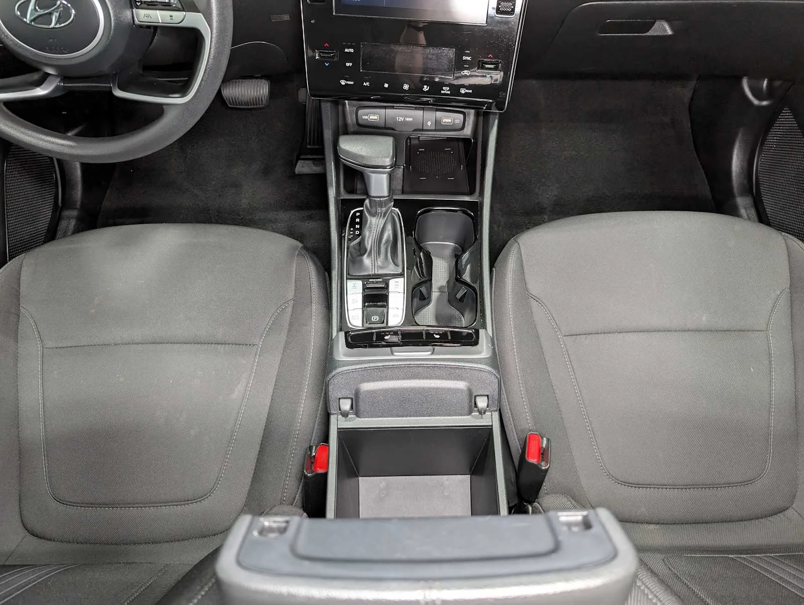 Used 2024 Dark Gray Metallic Hyundai SEL image 19