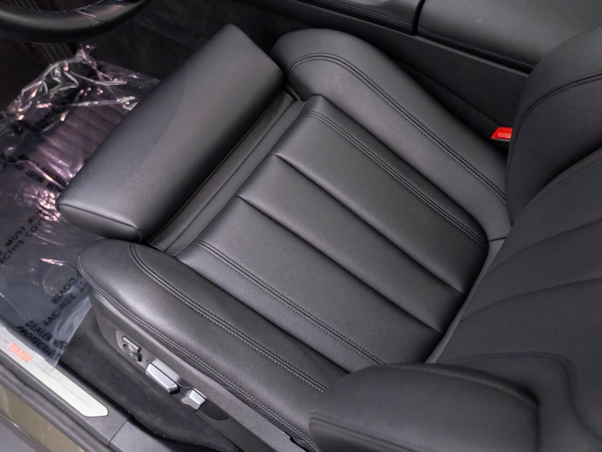 Used 2022 Green BMW xDrive40i image 15