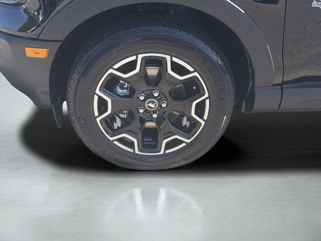 New 2026 Shadow Black Ford Outer Banks® image 46