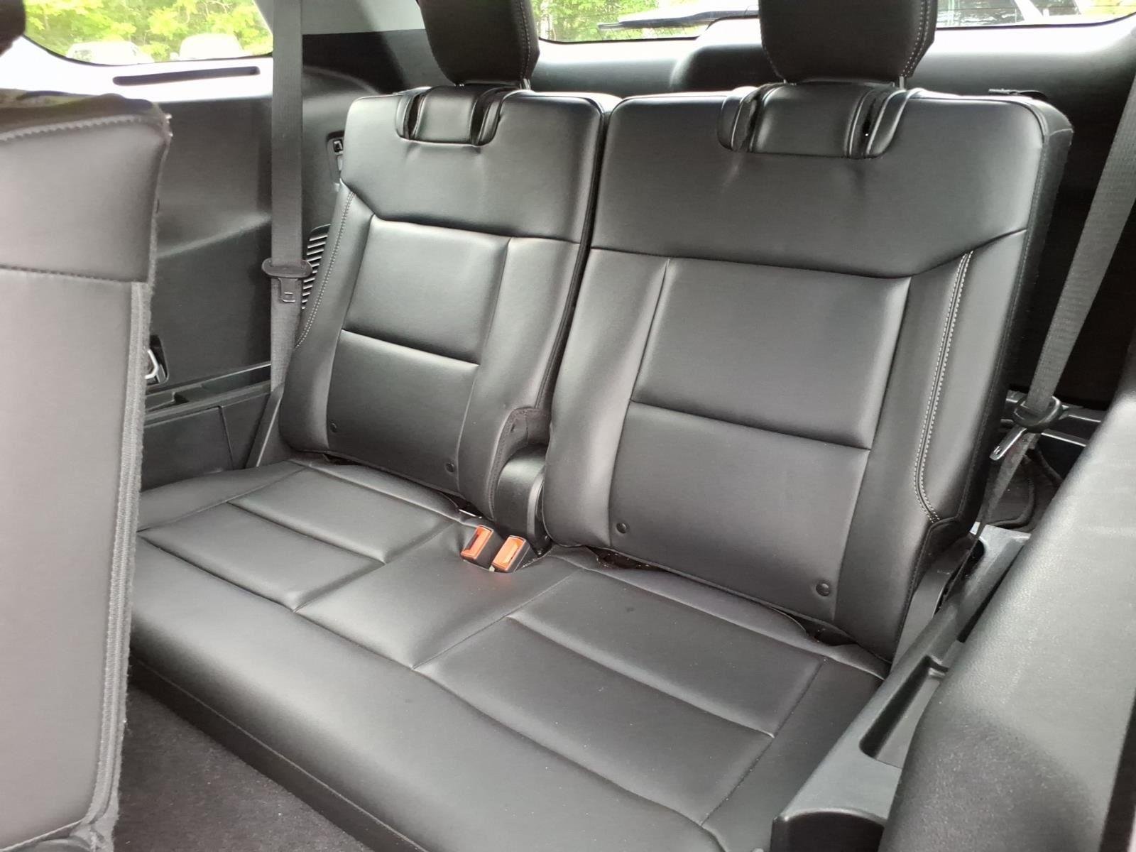 Used 2023 Agate Black Metallic Ford XLT image 23