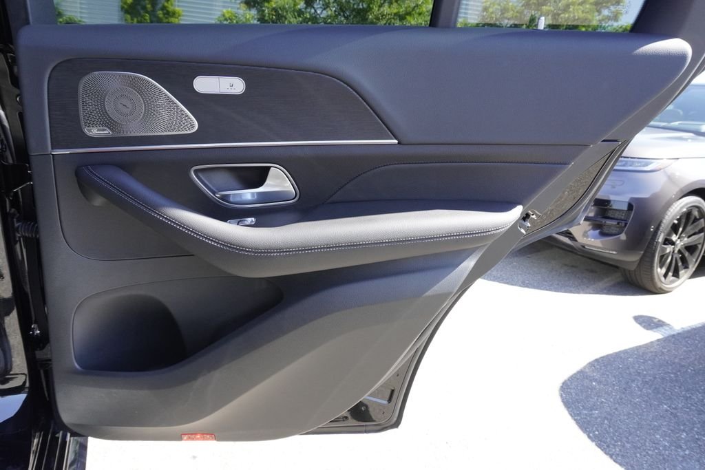 Used 2026 Black Mercedes-Benz GLE 450 image 25