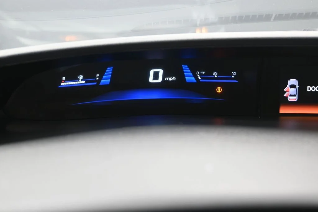 Used 2015 Silver Honda LX image 17