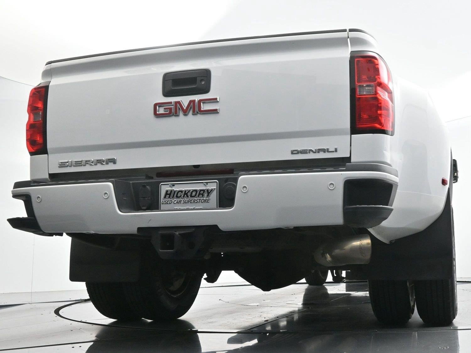 Used 2016 Summit White GMC Denali image 51