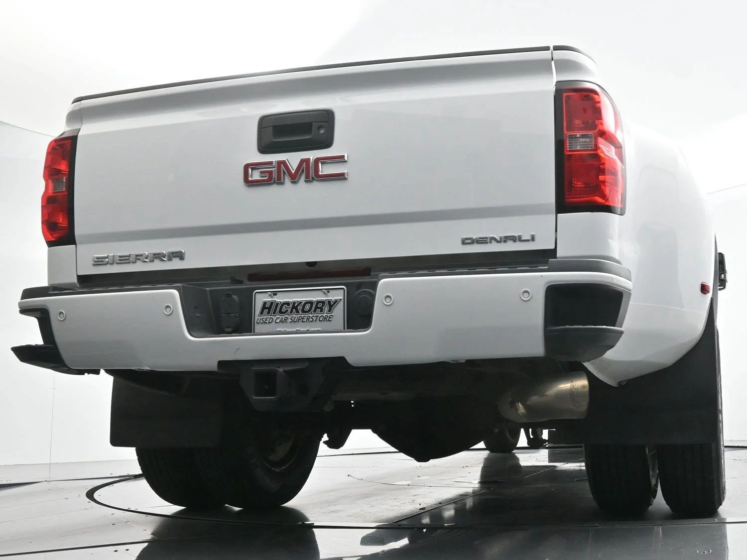 Used 2016 Summit White GMC Denali image 51