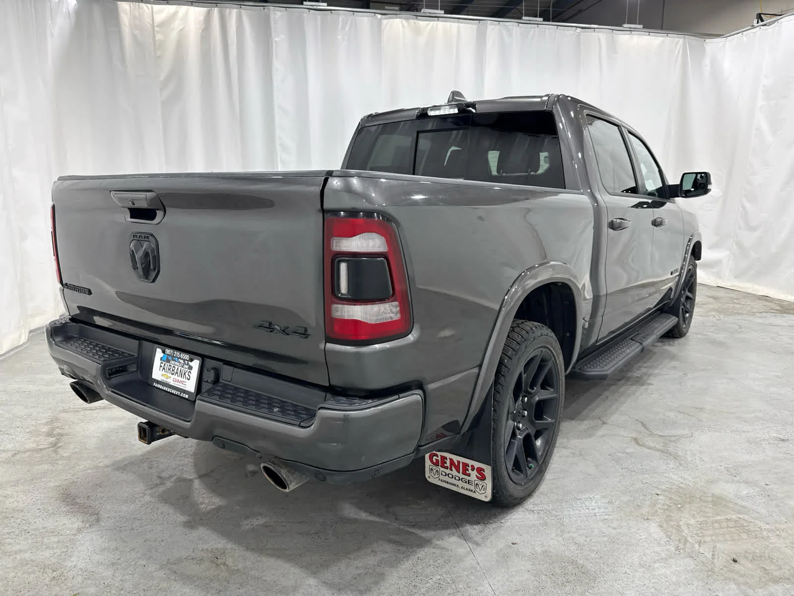 Used 2021 Gray/gray Ram Laramie image 5