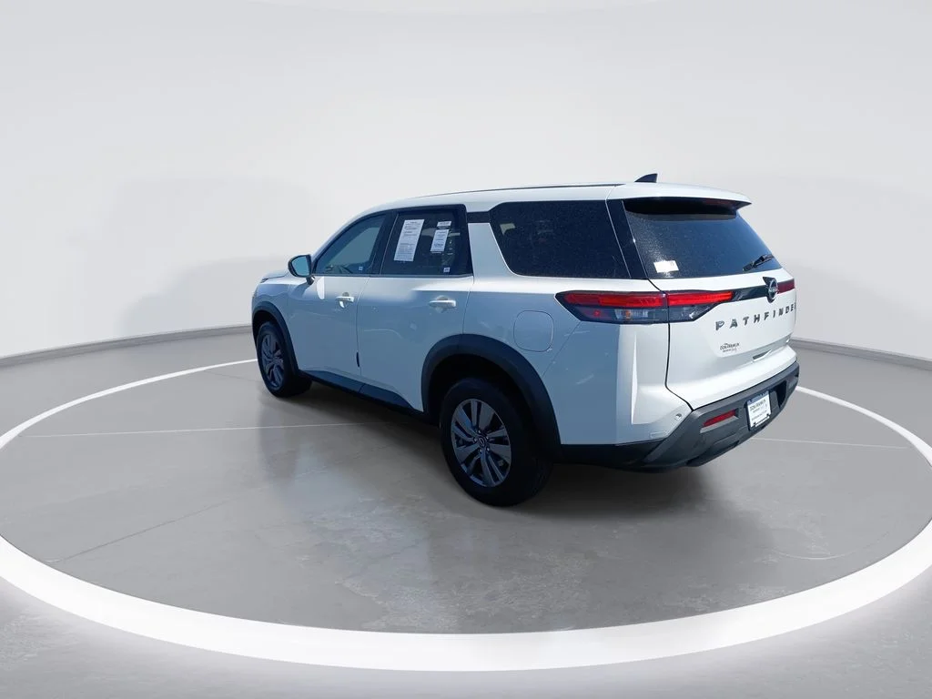 Used 2024 White Nissan S image 6