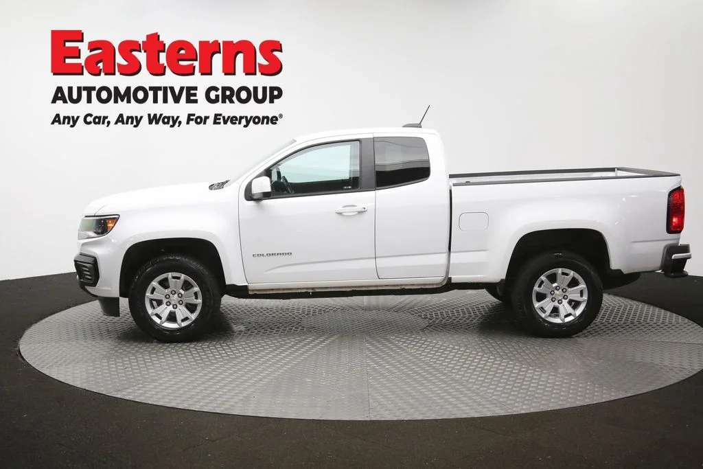 Used 2022 White Chevrolet LT image 58