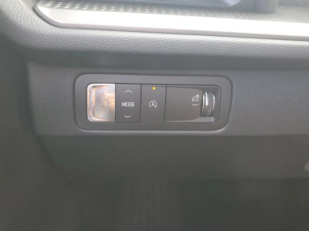 New 2026 Summit White Chevrolet LT image 24