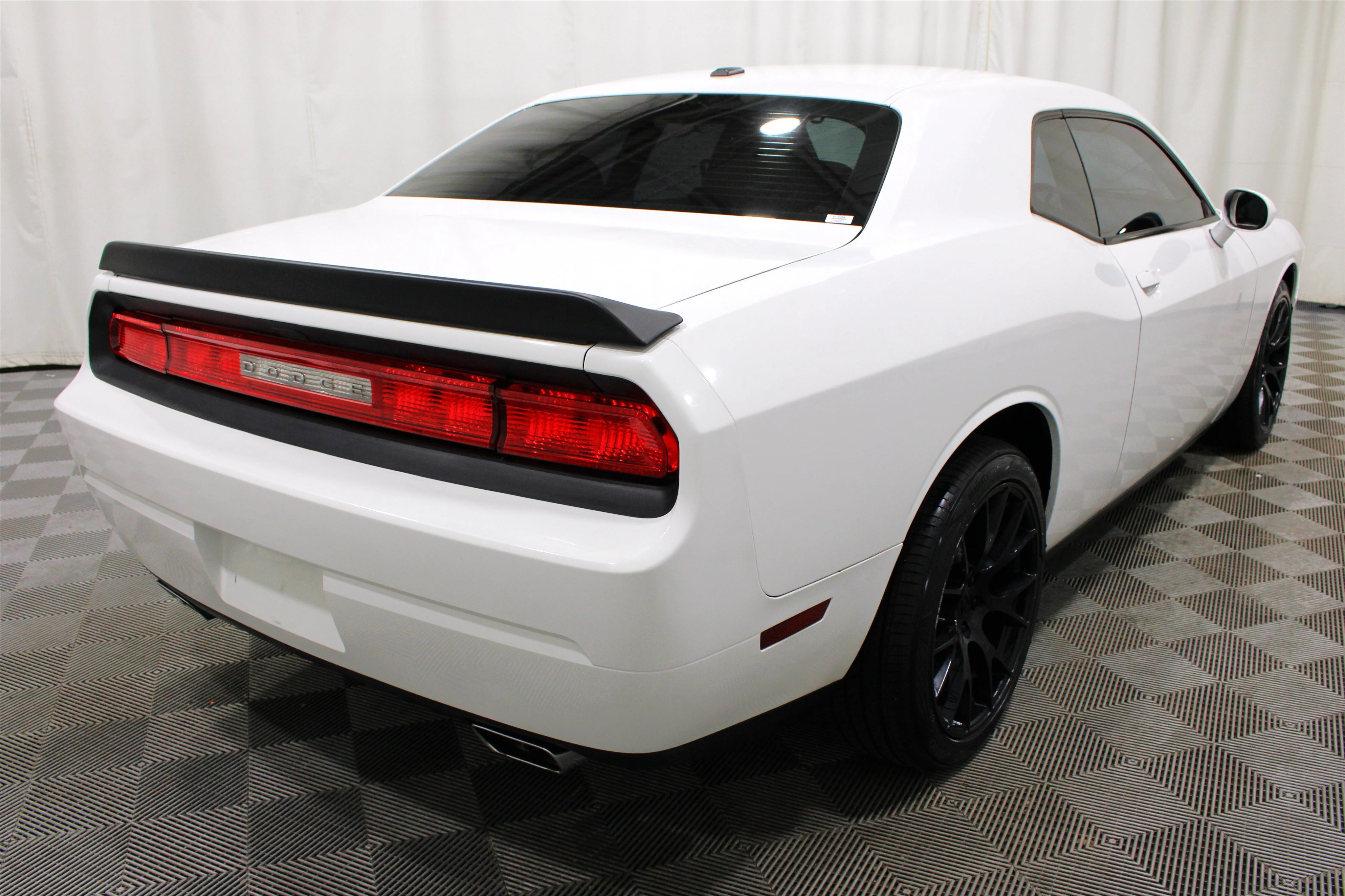 2014 Dodge Challenger SXT - Photo 22